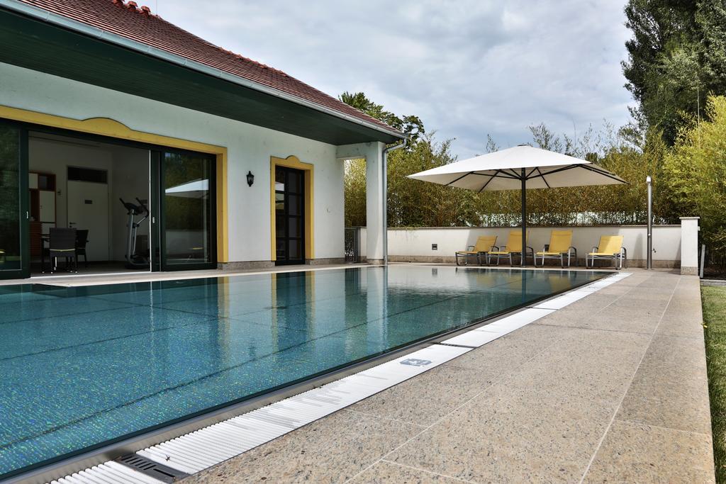 Hubertus Hof Landhotel Balatonfenyves Buitenkant foto