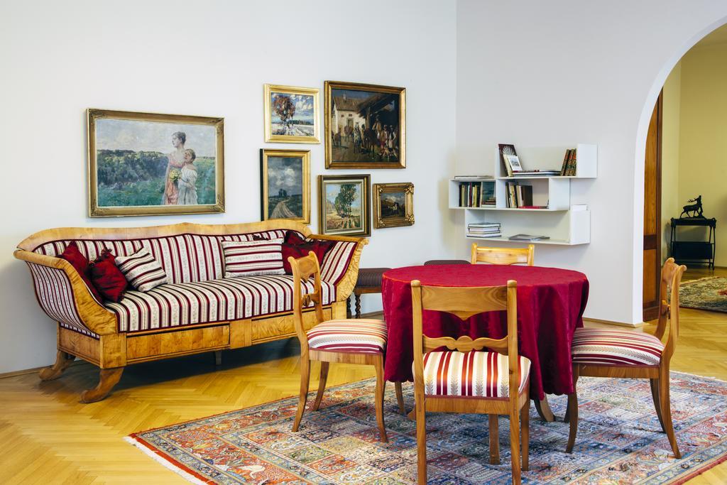 Hubertus Hof Landhotel Balatonfenyves Buitenkant foto