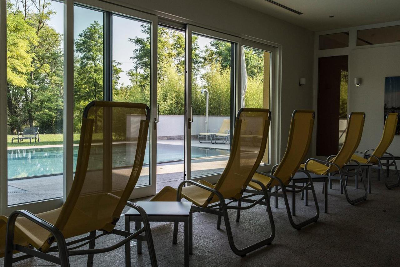 Hubertus Hof Landhotel Balatonfenyves Buitenkant foto