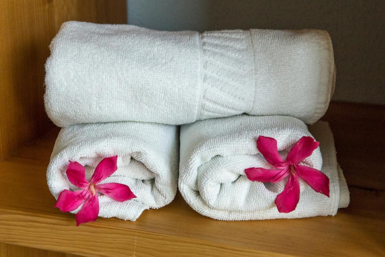 Hubertus Hof Landhotel Balatonfenyves Buitenkant foto