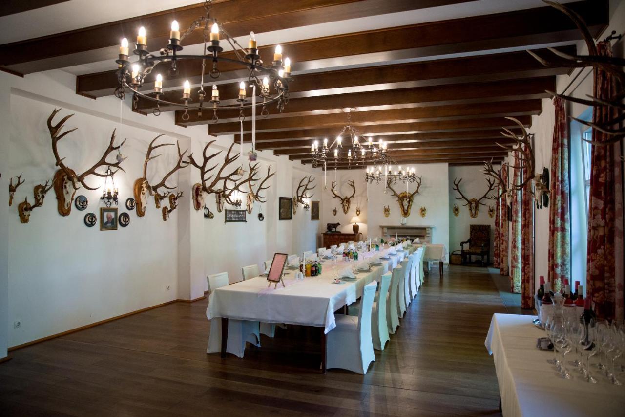 Hubertus Hof Landhotel Balatonfenyves Buitenkant foto